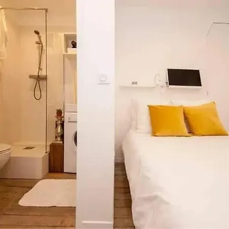 Renove Calme Triangle D'or Canal St Martin Apartment